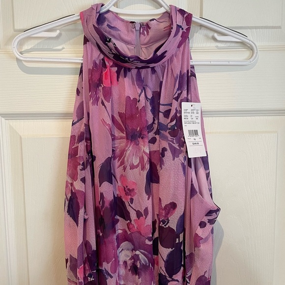 Laura Plus purple floral formal dress - Picture 4 of 7